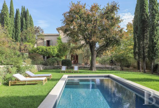 A traditional yet bold village house in the Alpes-de-Haute-Provence, to the south of Forcalquier - photo  n°3